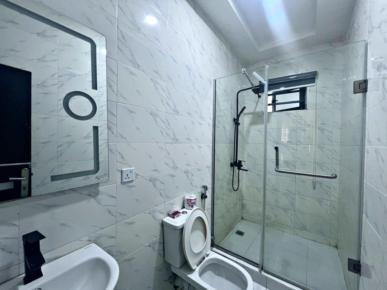 Villa Toscana Luxe Gra Port Harcourt Exterior photo
