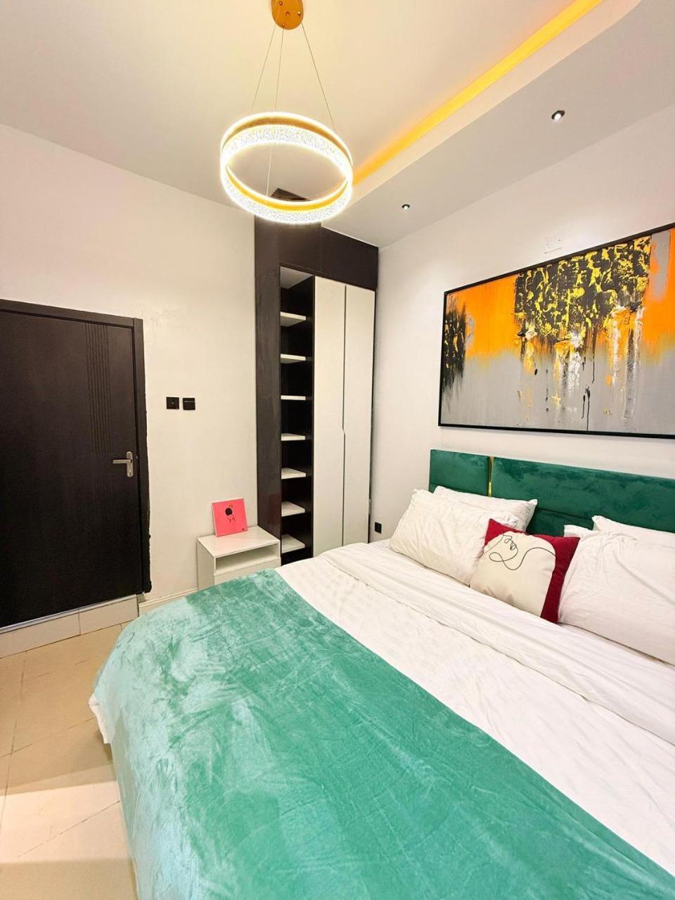 Villa Toscana Luxe Gra Port Harcourt Exterior photo