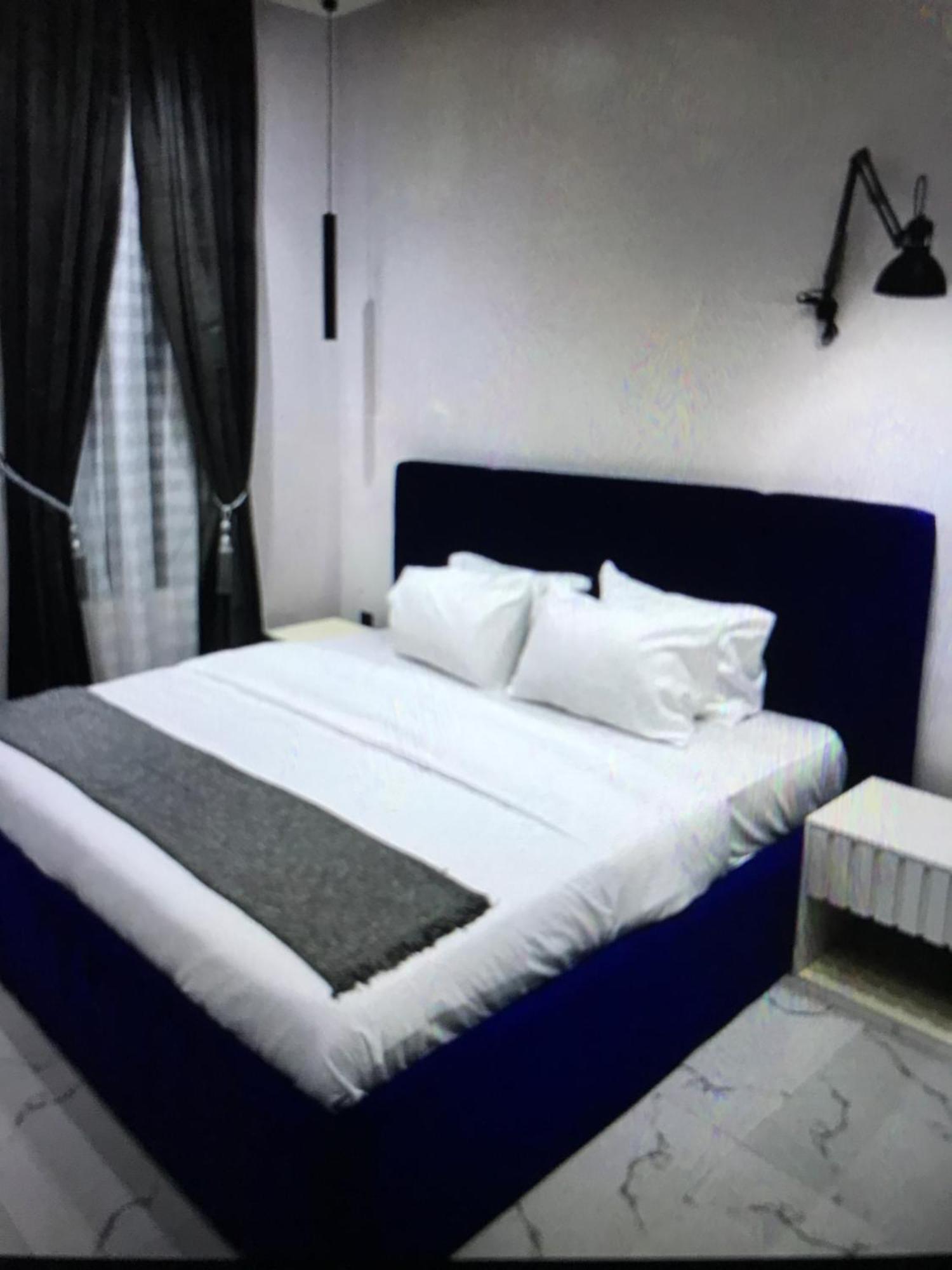 Villa Toscana Luxe Gra Port Harcourt Exterior photo